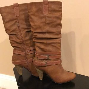 Charlotte Russe size 8 boots